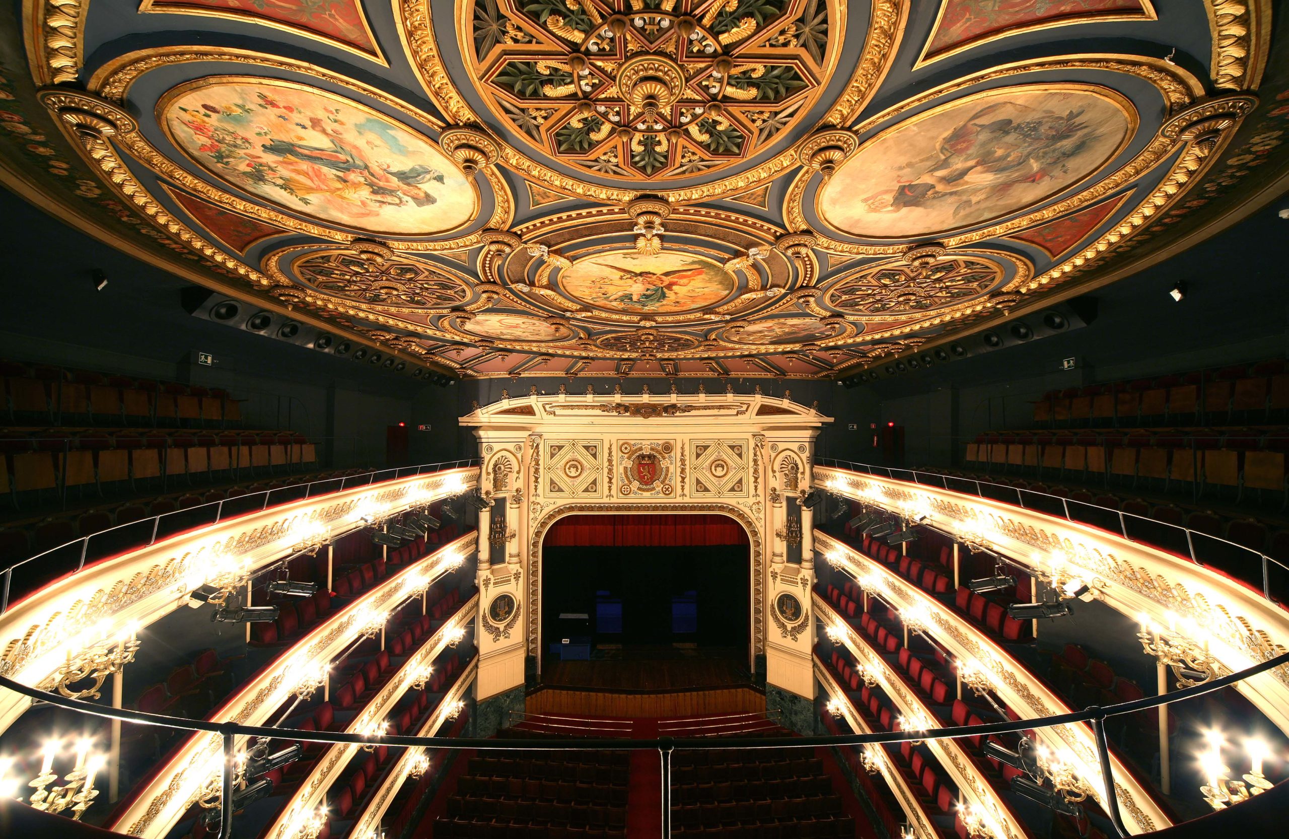 Comienza la función. Teatro Principal de Zaragoza.